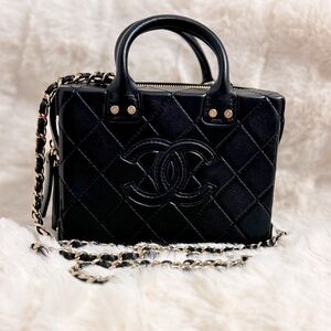 Chanel Quilted Calfskin Top Handle Vanity Case Bag